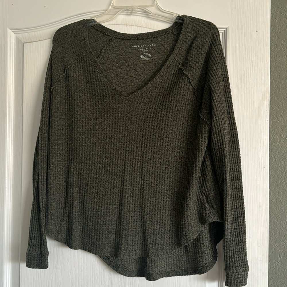American Eagle, soft and sexy v neck waffle knit long sleeve.